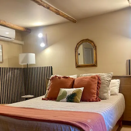 فندق مبيت وإفطار D'hotes Barraconu 4*